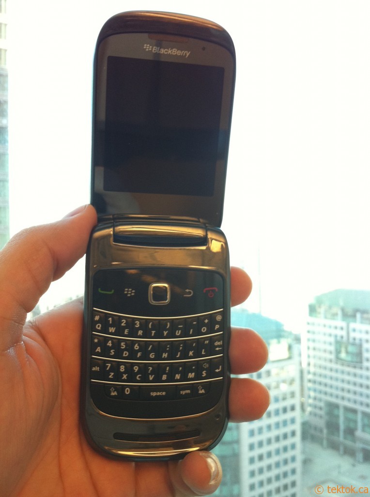 Blackberry Style 9760